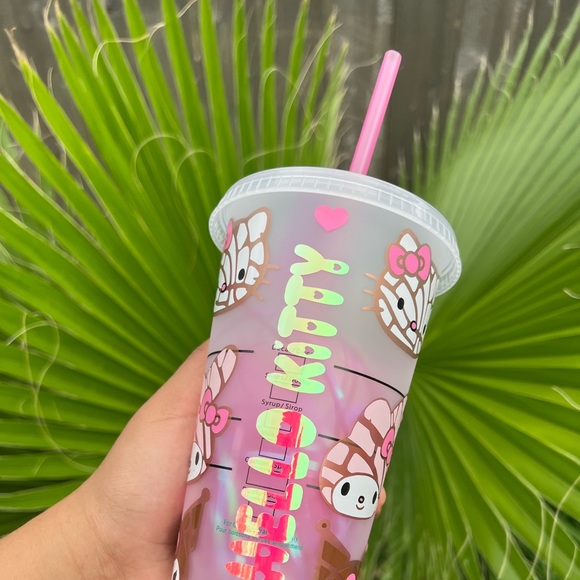 Sanrio Conchas y Cafecito Starbucks Cup - Picture 2 of 5